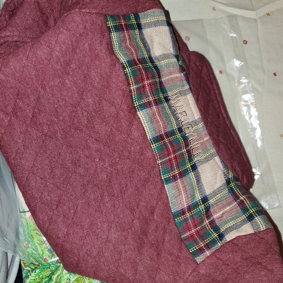 3t maroon pullover - Picture 2 of 2
